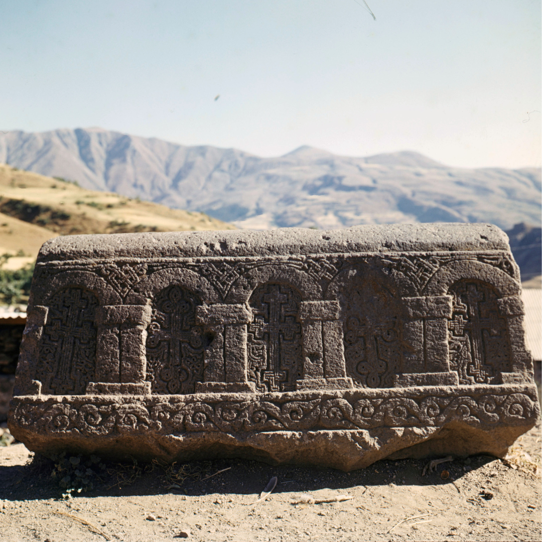 OSCOP - Observing South Caucasus’ Historical Landscape An Open Photo Archive